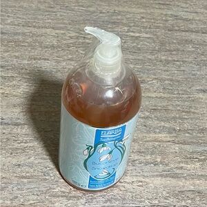 Elariia San Pellegrino Buccaneve Snowdrop Fresh Bath and Shower Gel